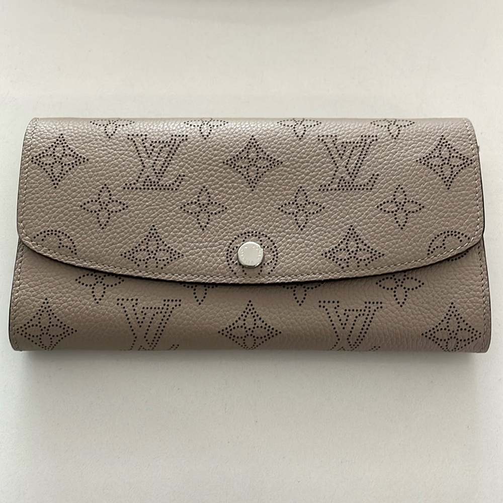 Louis Vuitton Iris Mahina wallet in Galet